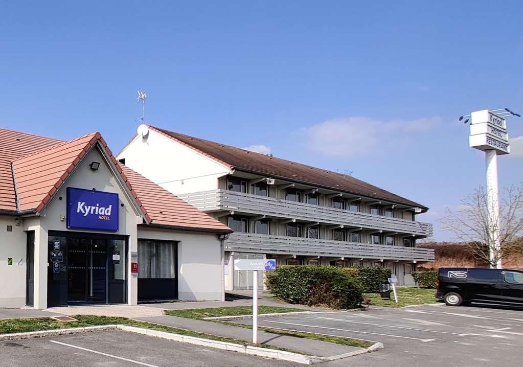 Kyriad Fontenay - Trésigny Exterior foto