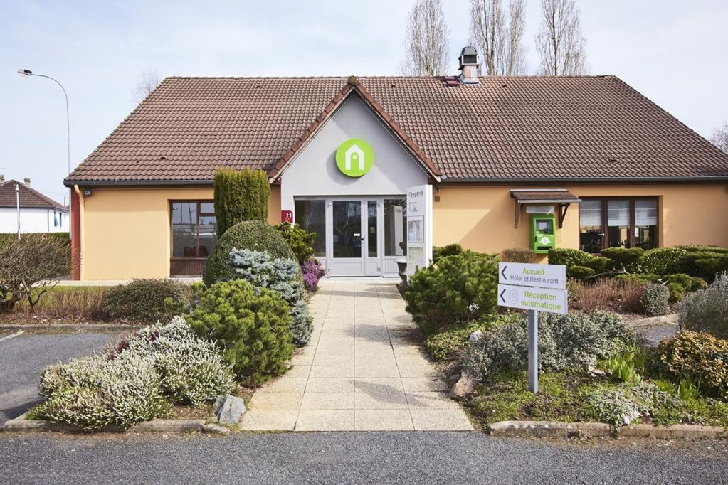 Kyriad Fontenay - Trésigny Exterior foto