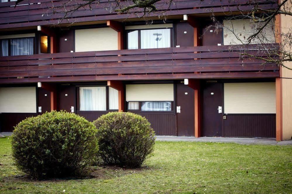 Kyriad Fontenay - Trésigny Exterior foto